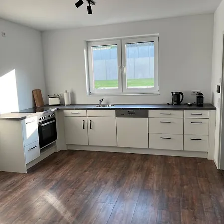 Moderne Doppelhaushaelfte Mit Ausblick Auf