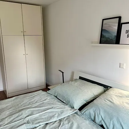 Moderne Doppelhaushälfte Mit Ausblick Auf Apartment Vlotho