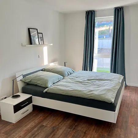 Moderne Doppelhaushälfte Mit Ausblick Auf * Vlotho