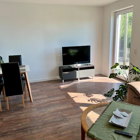 Moderne Doppelhaushaelfte Mit Ausblick Auf Apartment Vlotho