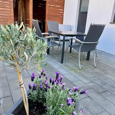 Moderne Doppelhaushälfte Mit Ausblick Auf *