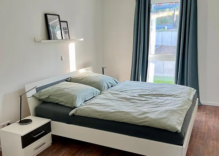 Moderne Doppelhaushaelfte Mit Ausblick Auf * Vlotho